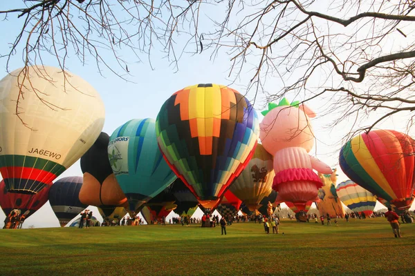 Chiangrai Thailand February 2016 Balões Coloful Voam Livremente Atmosfera Com — Fotografia de Stock