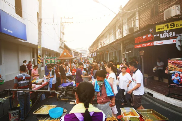 Uthai Thani Thailand Mars 2016 Lokal Gatumat Och Souvenirkonst Från — Stockfoto