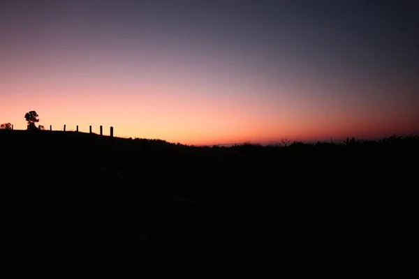 자연의 일출과 아름다운 순간들의 윤곽이다 고독감 — 스톡 사진