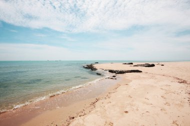 Tayland 'da deniz kıyısında Rocky' nin Deniz Burnu.