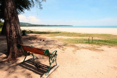 SONGKHLA, THAILAND - 09 Mayıs 2012: Plajdaki halk sandalyesi