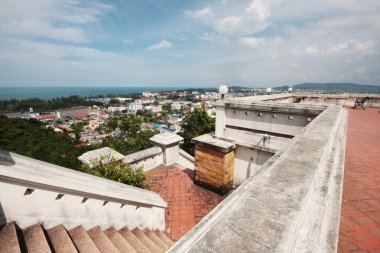 SONGKHLA, THAILAND -09 Mayıs 2012: Songkla şehri ve Samila plajı ve deniz manzarasının güzel bakış açısı 