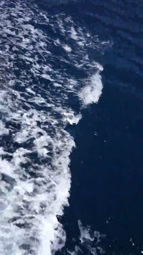 Espumosa Água Mar Mediterrâneo Disparada Mar Aberto Diretamente Cima — Vídeo de Stock