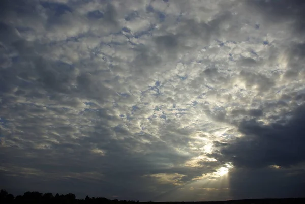 Light Types Clouds Early Sky Beautifully Float Left Streams Summer — Stock Photo, Image