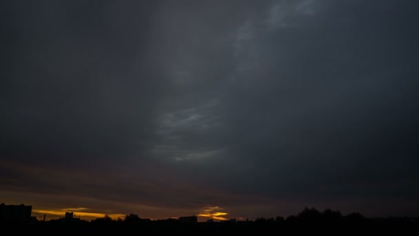 Unheilvoller Sonnenaufgang Über Der Skyline Der Stadt Horizont — Stockvideo