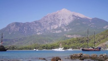 Kemer. Hindi. 9 Eylül 2020, zevk gemisi körfeze giriyor..