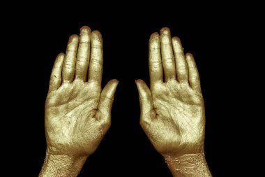 İki el havada, sanat kolajı tarzı neon renkli. Posterler, afişler, duvar kağıtları için kullanılabilir. Dergi tarzı.