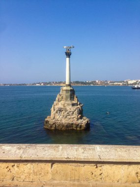 Kırım Cumhuriyeti, Sivastopol Körfezi 'ndeki su basmış gemilerin anıtı.