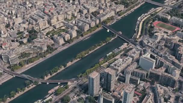 Eyfel Kulesi Paris merkezi civarında mimarisi — Stok video