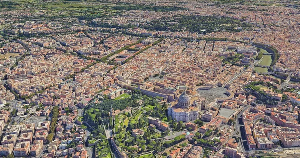 Uçuş yüksekliğinden Vatikan St Peters Kilisesi mahalle