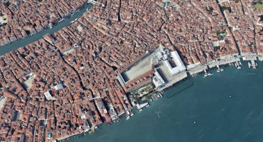 Quadrocopter, Grand Canal, 2019 3D olarak yükseklikten Venedik Italya
