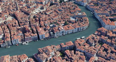 Quadrocopter, Grand Canal, 2019 3D olarak yükseklikten Venedik Italya