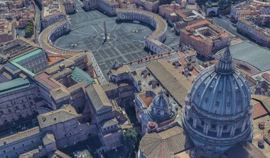 Vatikan'daki Aziz Petrus Bazilikası kuş bakışı