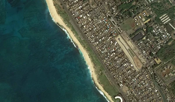 De Stille Oceaan, Honolulu Hawaï Verenigde Staten met de hoogte van de drone — Stockfoto