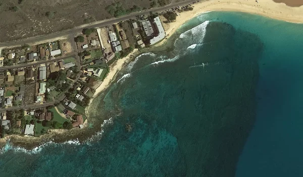 De Stille Oceaan, Honolulu Hawaï Verenigde Staten met de hoogte van de drone — Stockfoto