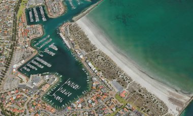 Adelaide, Avustralya, St. Vincent Körfezi 'ndeki kargo limanı