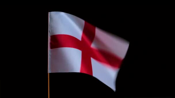Bandeira Nacional Inglaterra Poste Madeira Flutters Vento Fundo Preto — Vídeo de Stock