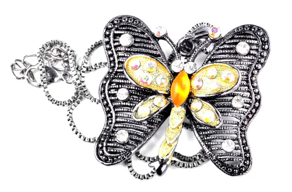 Collana a forma di libellula, gioielli in argento con pietre artificiali isolate su sfondo bianco — Foto Stock