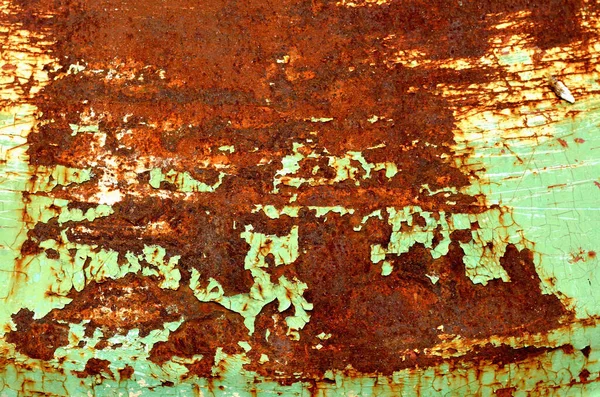 Manchas de óxido en el fondo del patrón de textura de metal pintado verde viejo . — Foto de Stock