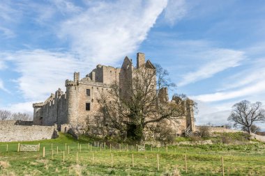 Craigmillar Şatosu Edinburgh, İskoçya 'da yıkılmış bir ortaçağ kalesi