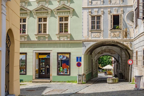Jindrichuv Hradec República Checa Junho 2016 Histórico Abriga Cena Rua — Fotografia de Stock