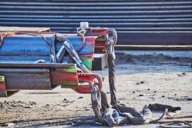 Berlin, Almanya - 19 Ocak 2019: Berlin, Almanya 'da bir inşaat alanında ağır bir vinç ayrıntıları.