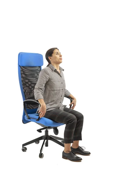 Frau Macht Übungen Auf Dem Nacken Sitzend Auf Dem Stuhl — Stockfoto