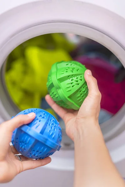 Wasserij eco wassen kunststof bollen — Stockfoto