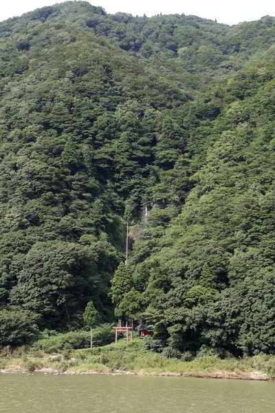 山形県の最上川と白糸の滝します — ストック写真