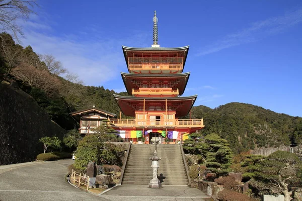 Tři Osmiúhlá pagoda Seiganto ji v Wakayama, Japonsko — Stock fotografie