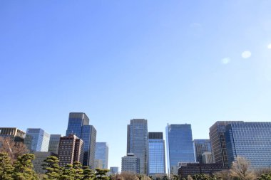 Edo kale ve Marunouchi gökdelenler dış bahçe, Tokyo, Japonya