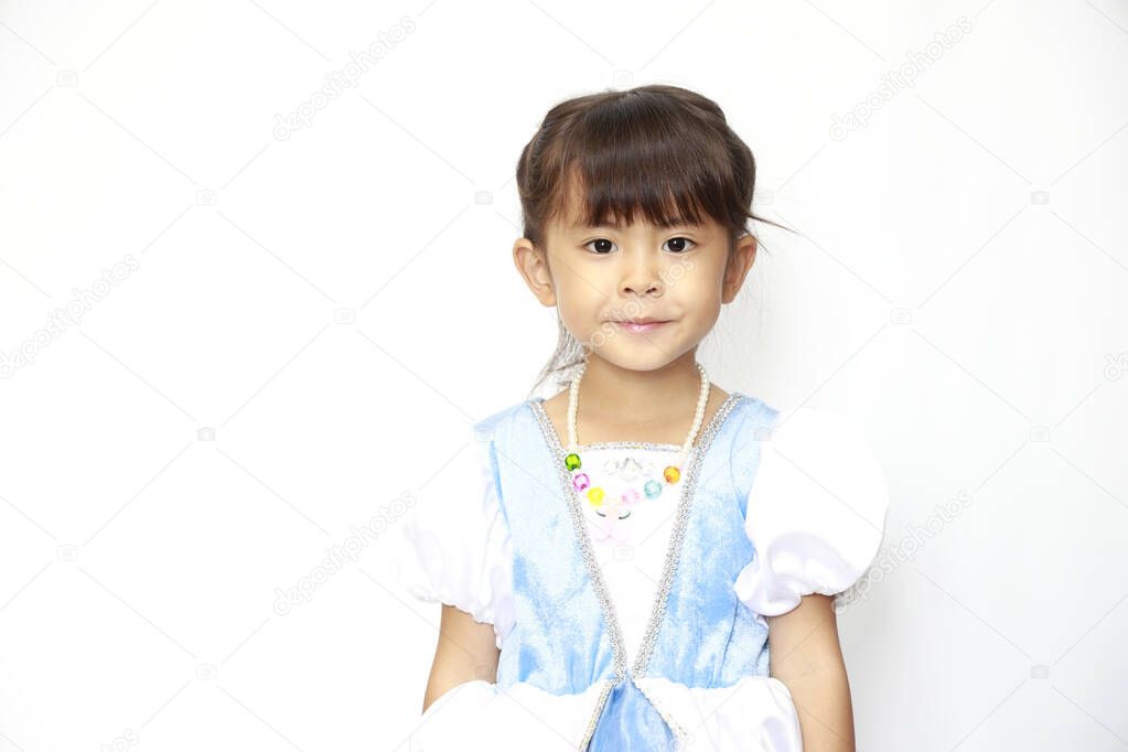 Japanese girl in a dress (4 years old)
