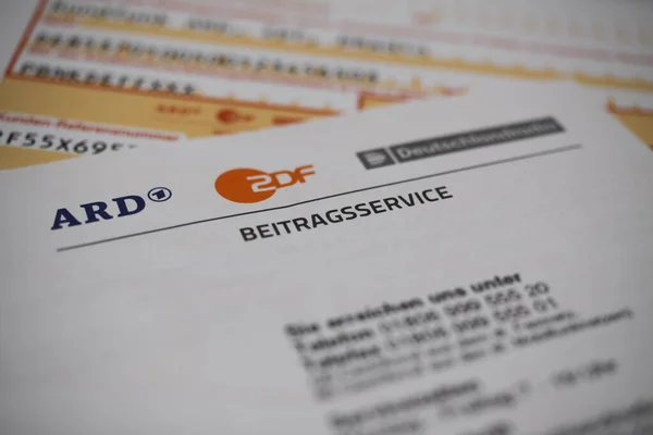 Viersen Deutschland Juni 2020 Rechnungsabschluss Von Gez Ard Und Zdf — Stockfoto