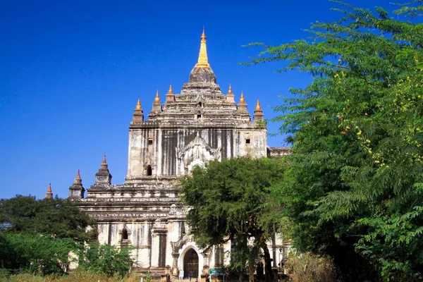 Thatbinnyu Tempel Uitzicht Gevel Van Oude Tempel Met Bomen Tegen — Stockfoto