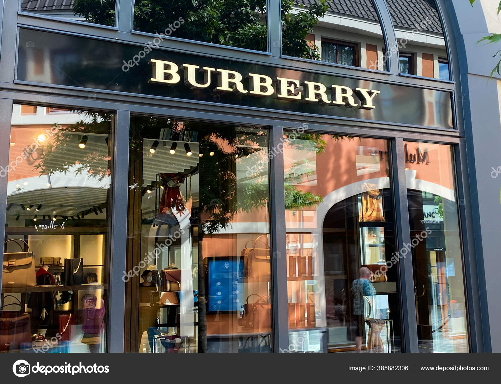 burberry factory outlet