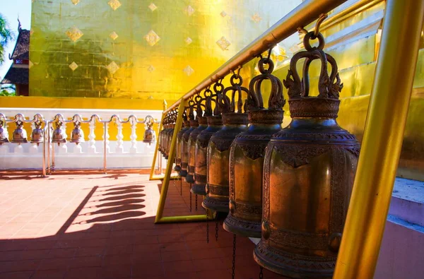 Campanas Fila Templo Wat Phra Singh Chiang Mai — Foto de Stock