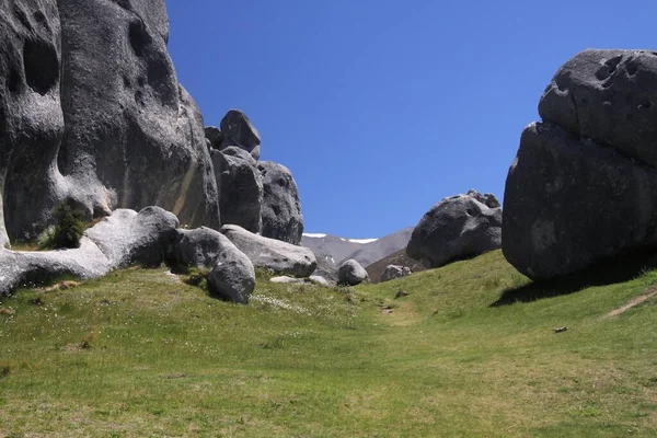 Castle Hill Nova Zelândia South Island Pedras Calcárias Espalhadas Prado — Fotografia de Stock