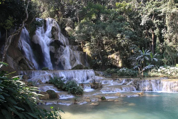 Vista Panorámica Cascadas Piscina Azul Natural Cascadas Idílicas Kuang Selva —  Fotos de Stock