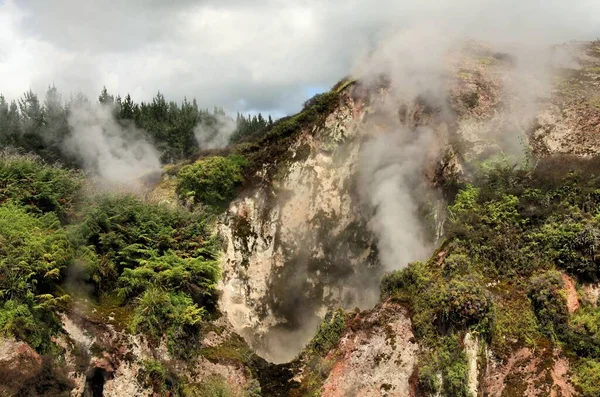Orakei Корако Скрытые Геотермальной Долине Вид Пару Пород Fumaroles — стоковое фото