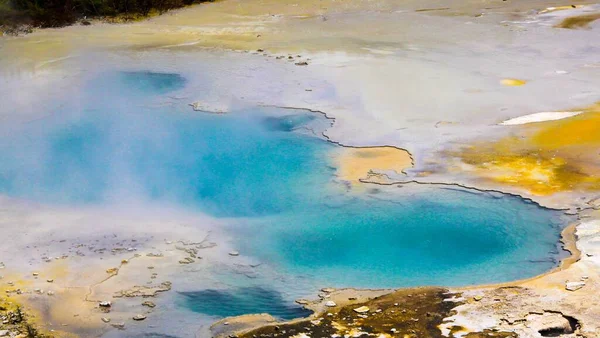 オラケイ コラコ隠された地熱谷 青い温水プールの眺め — ストック写真