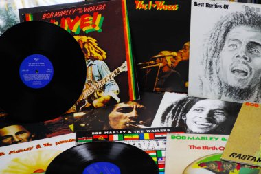VERSEN, ALMANY - 1 MAYIS. 2019: Bob Marley Plak Koleksiyonu