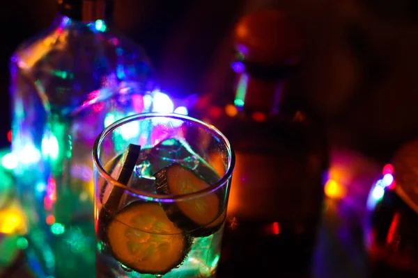 Close Gin Tonic Cucumber Ice Cubes — Stock Photo, Image