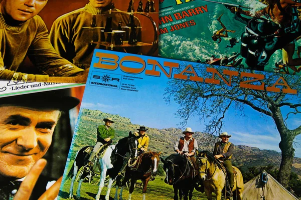 Viersen Niemcy Styczeń 2020 Close Old Movie Series Soundtrack Vinyl — Zdjęcie stockowe
