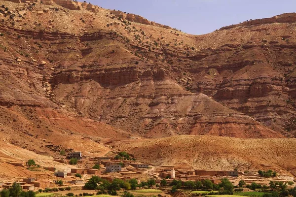 Παλιά Όαση Χωριό Berber Σπίτια Χτισμένα Από Πηλό Τούβλα Μπροστά — Φωτογραφία Αρχείου
