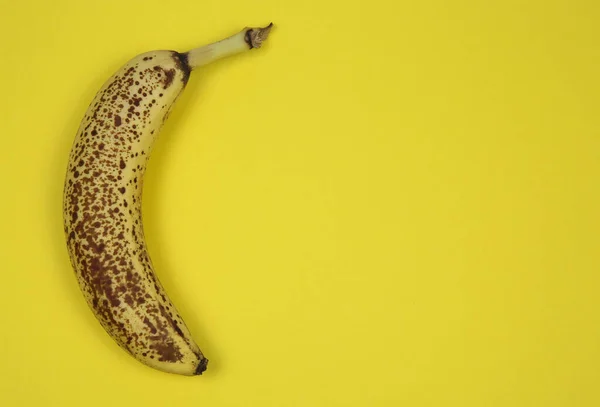 Προβολή Ένα Απομονωμένο Παλιό Ώριμο Κίτρινο Καφέ Μπανάνα Φόντο Και — Φωτογραφία Αρχείου