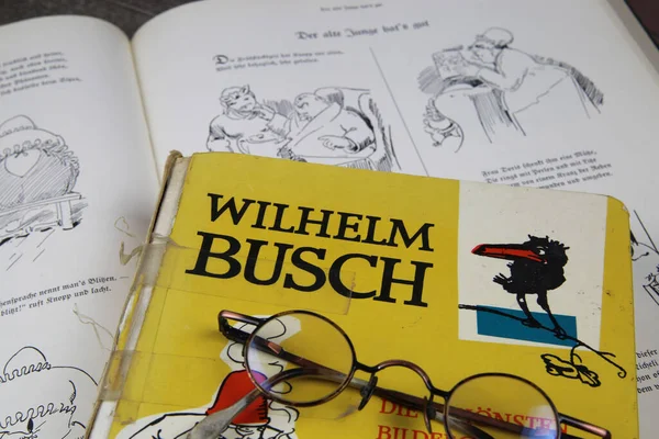 2020 View Isolated Old Vintage Book German Humorist Author Wilhelm — 스톡 사진
