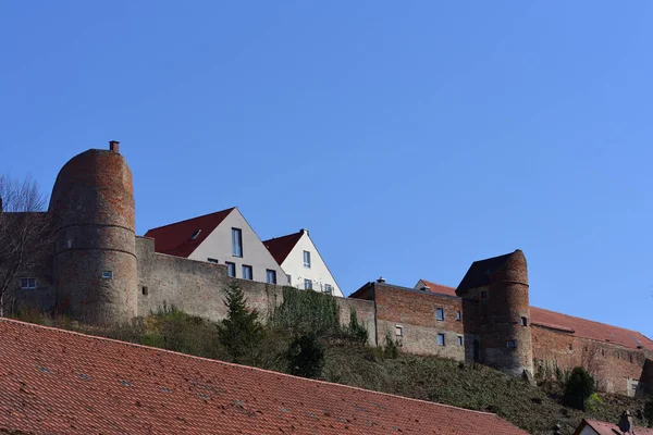 Muro Storico Della Città Friedberg Baviera Con Torri Contro Cielo — Foto Stock