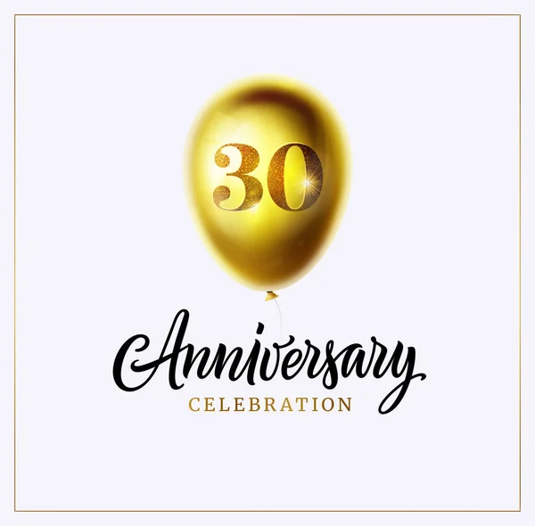 Carte anniversaire de 30 ans. Ballon doré et texte anniversaire isolé sur blanc. Célébration de 30 ans. Logo, bannière, certificat et décoration de fête. Illustration vectorielle jubilaire. Objet isolé . — Image vectorielle