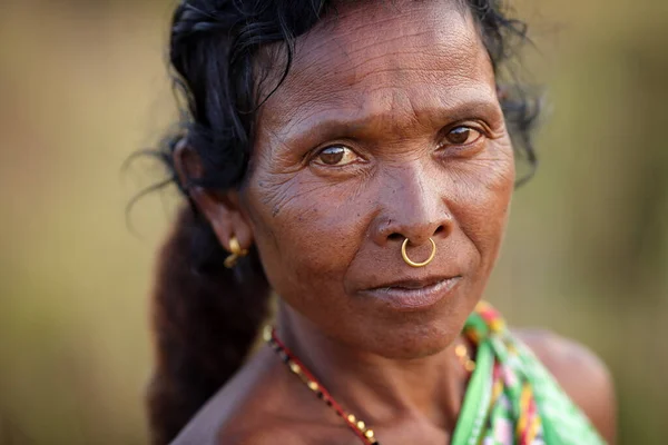 Koraput India November 2019 Ongeïdentificeerde Paraja Stamvrouw Een Landelijk Dorp — Stockfoto