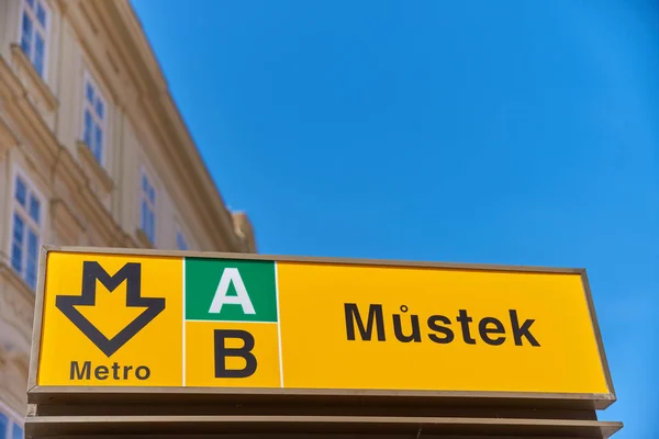Praga República Checa Julio 2017 Señal Entrada Estación Metro Mustek —  Fotos de Stock